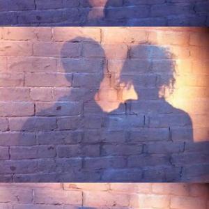 給小骚逼操岀尿视频
